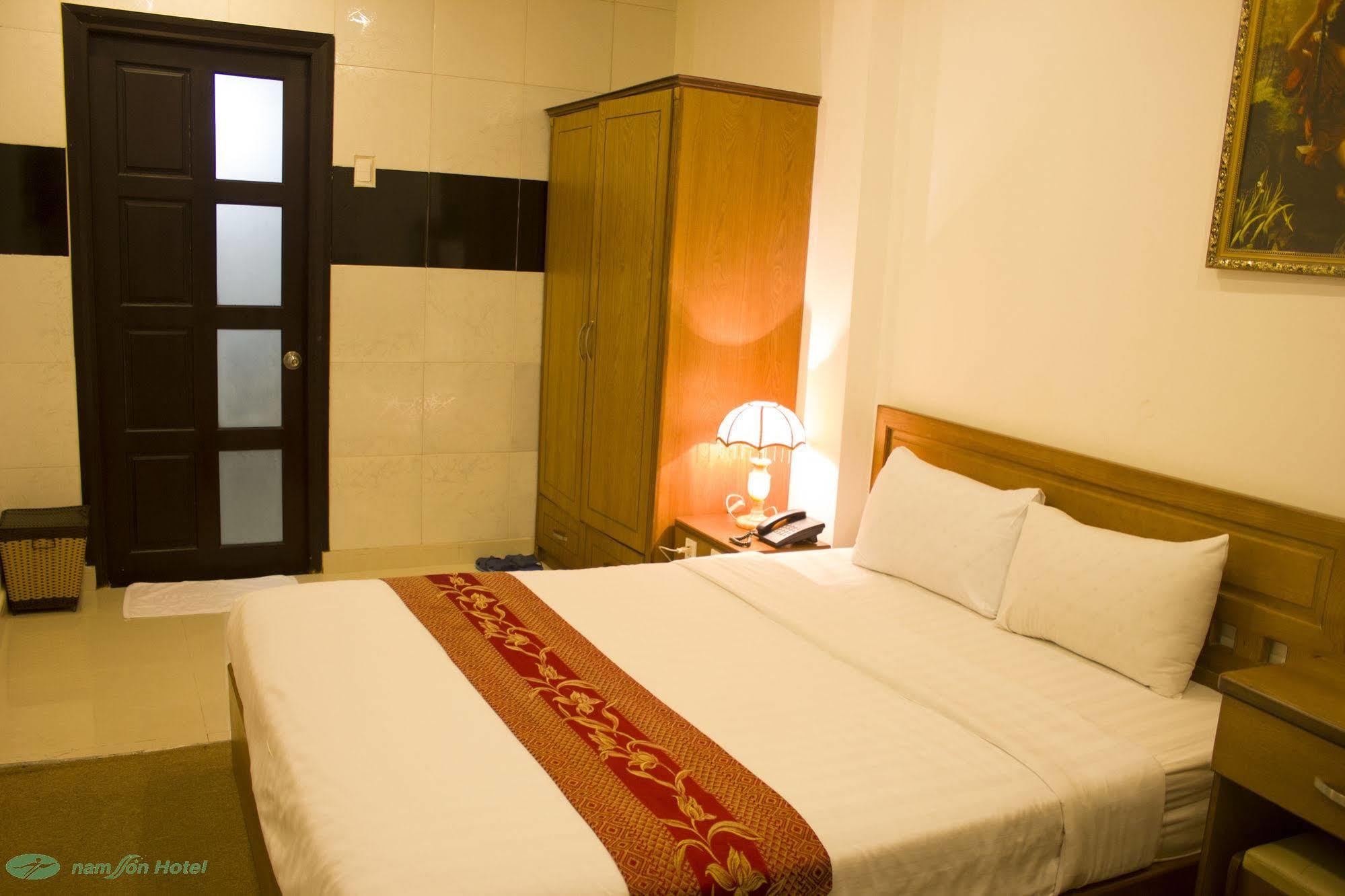 Nam Son Hotel Ho Chi Minh-staden Exteriör bild