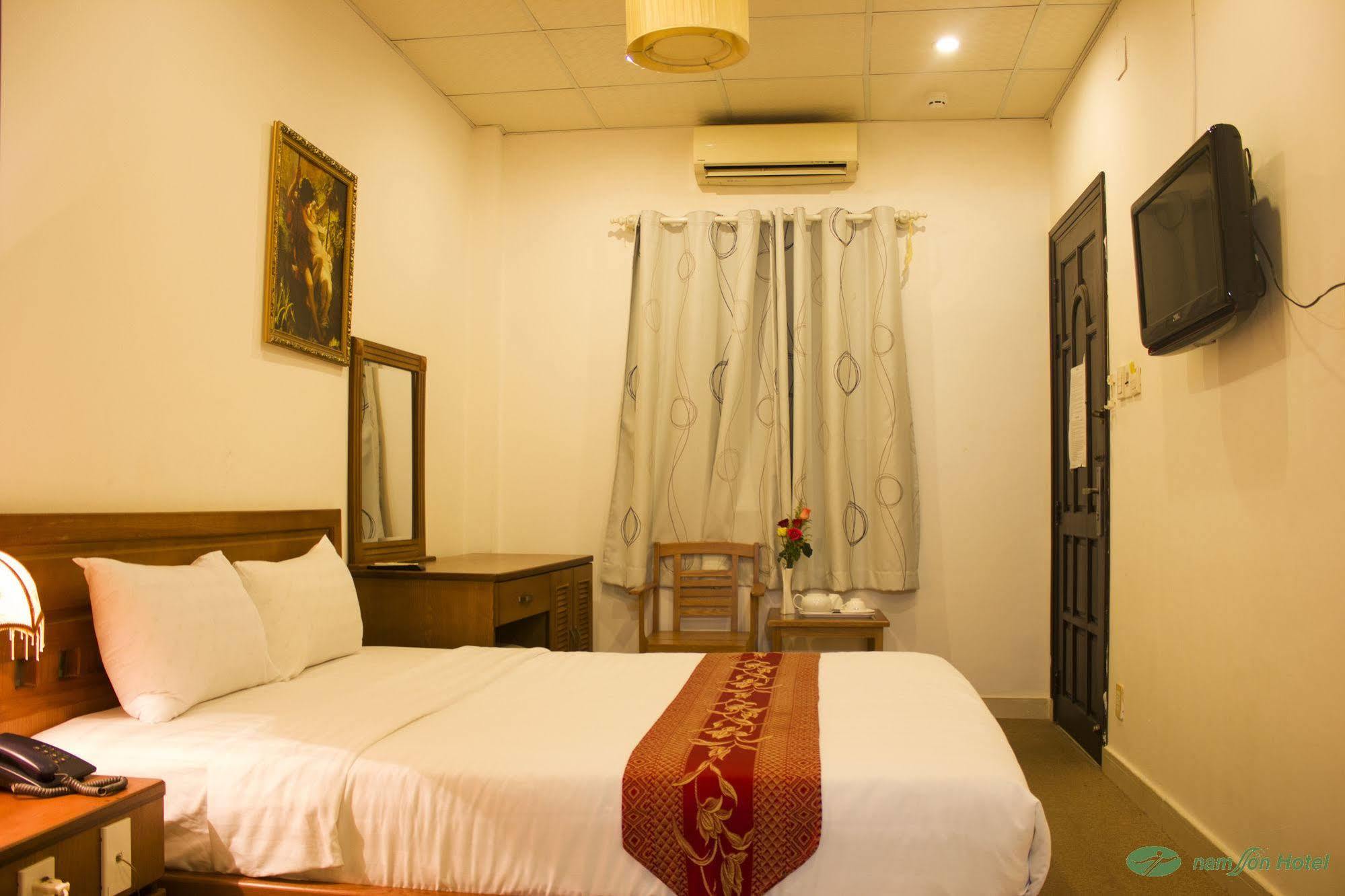 Nam Son Hotel Ho Chi Minh-staden Exteriör bild