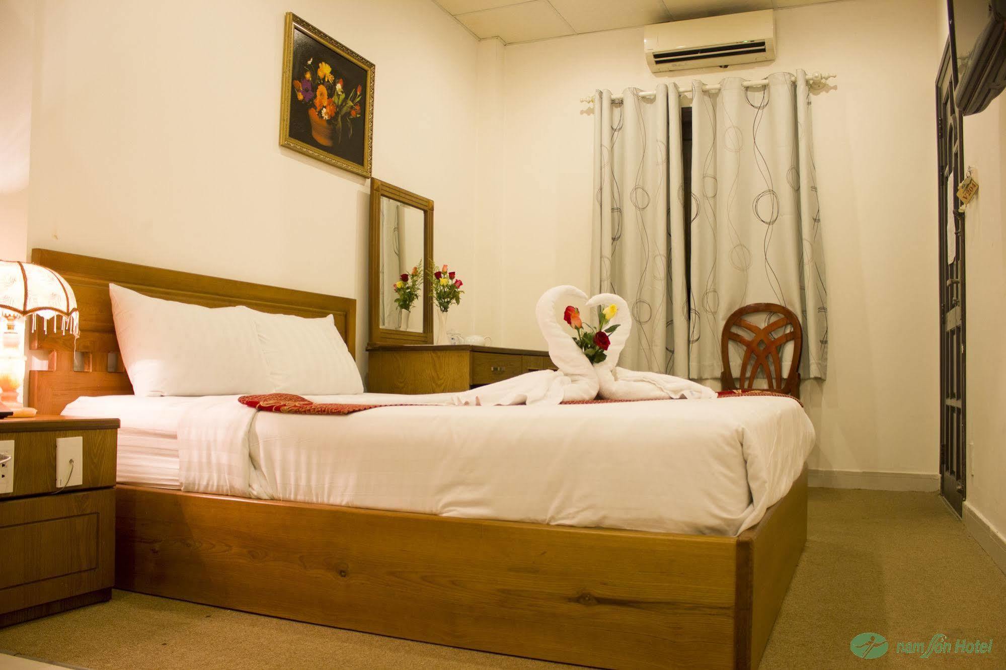 Nam Son Hotel Ho Chi Minh-staden Exteriör bild
