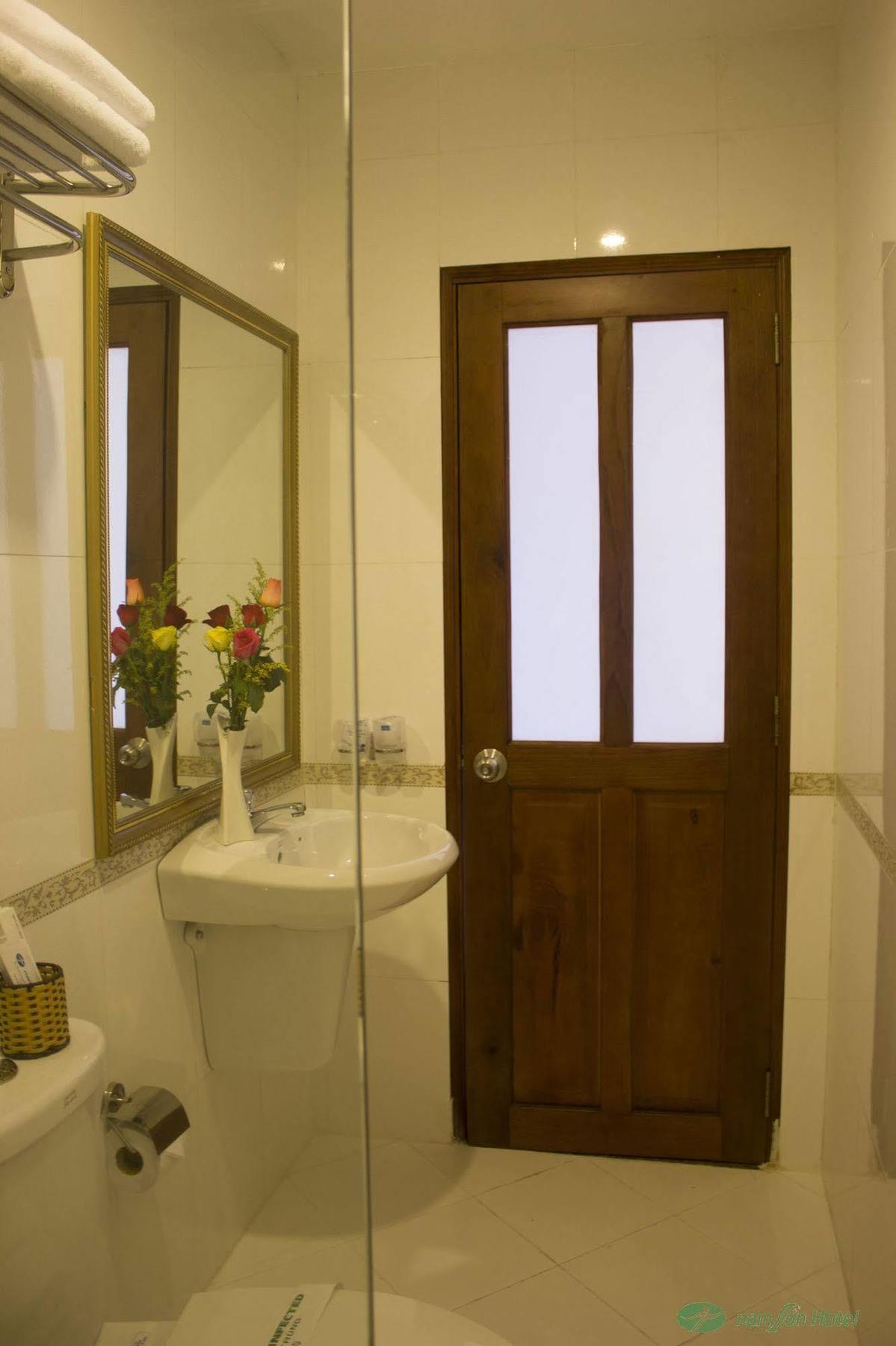 Nam Son Hotel Ho Chi Minh-staden Exteriör bild